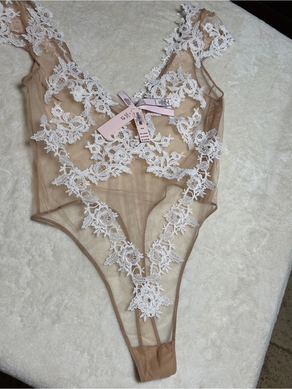 Victoria's Secret Nude and White Lace Appliqué Bodysuit Size M/M 🆕 - Picture 5 of 5